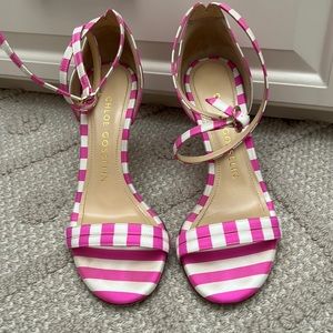 Chloe Gosselin heels